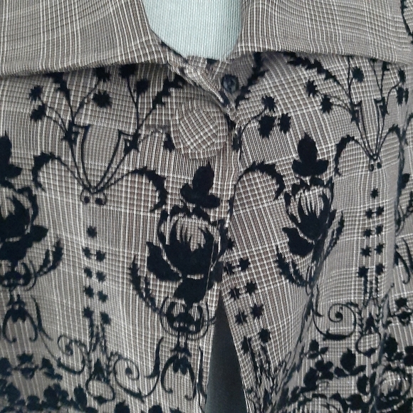 Cartise Brown Plaid Bolero Jacket - Picture 2 of 10